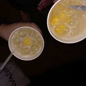 Meet your Posher, Alisha